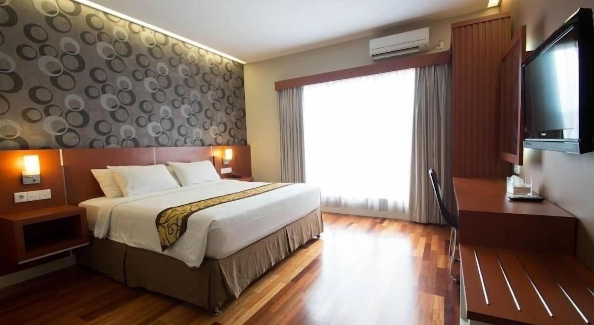 Hotel Trio Indah 2 Malang Exterior photo