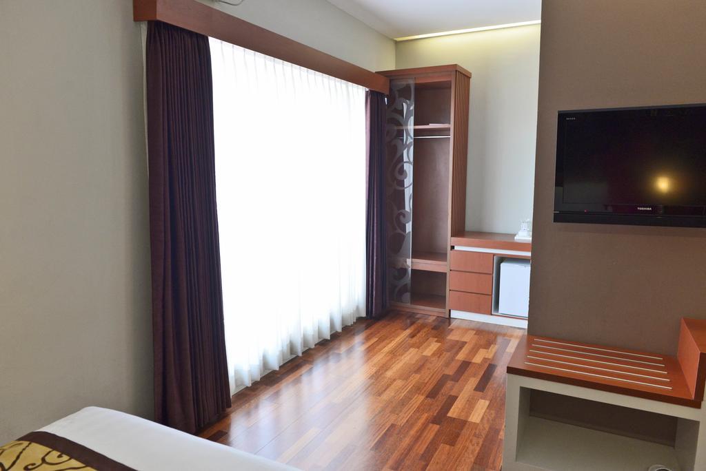 Hotel Trio Indah 2 Malang Exterior photo