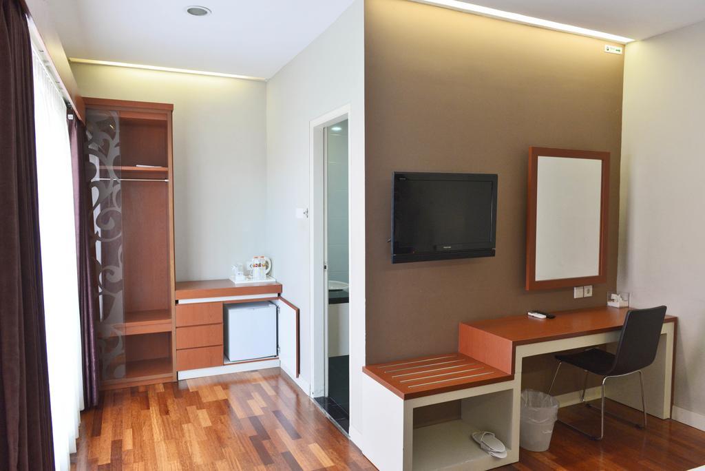Hotel Trio Indah 2 Malang Exterior photo