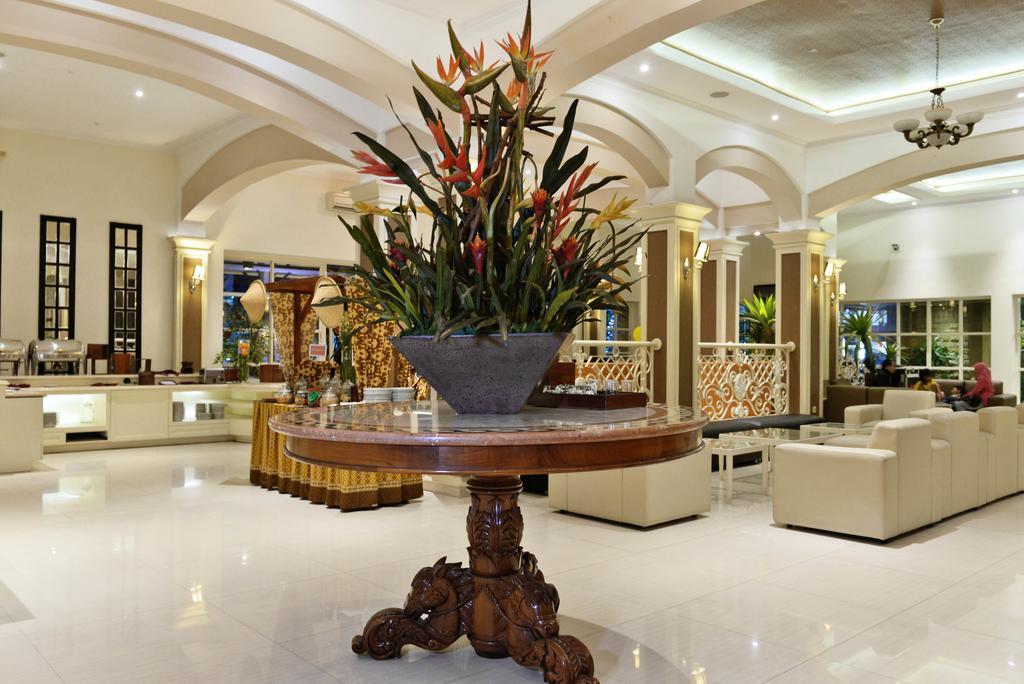 Hotel Trio Indah 2 Malang Exterior photo