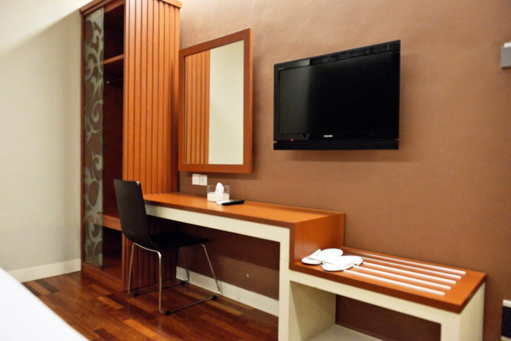 Hotel Trio Indah 2 Malang Exterior photo